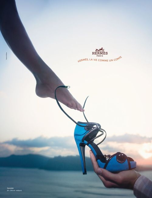 cenerentola piede hermes scarpe pubblicità