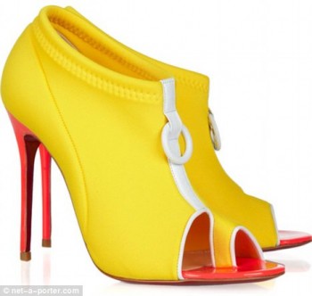 sandali gialli muta louboutin 2012