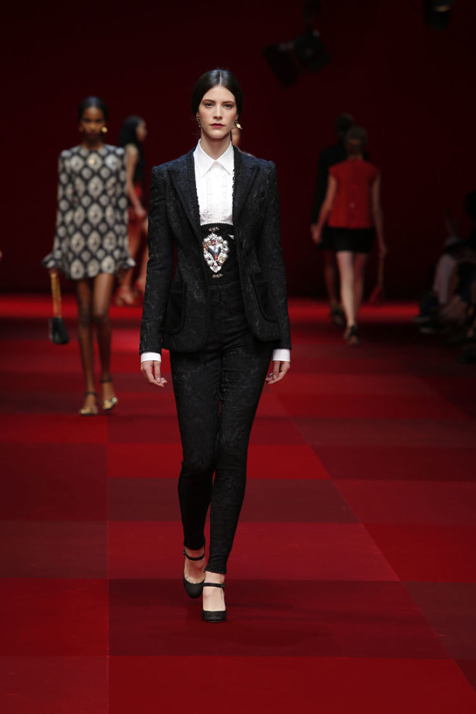 DOLCEGABBANA-WOMEN-FASHION-SHOW-SS-2015-5