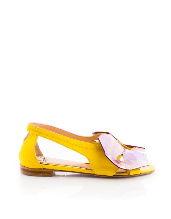 LZ-SS17-Flora-Yellow-Suede_1-600x767