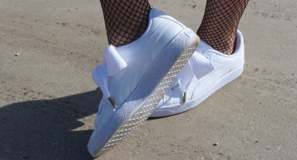 scarpe abbinare alle calze a rete