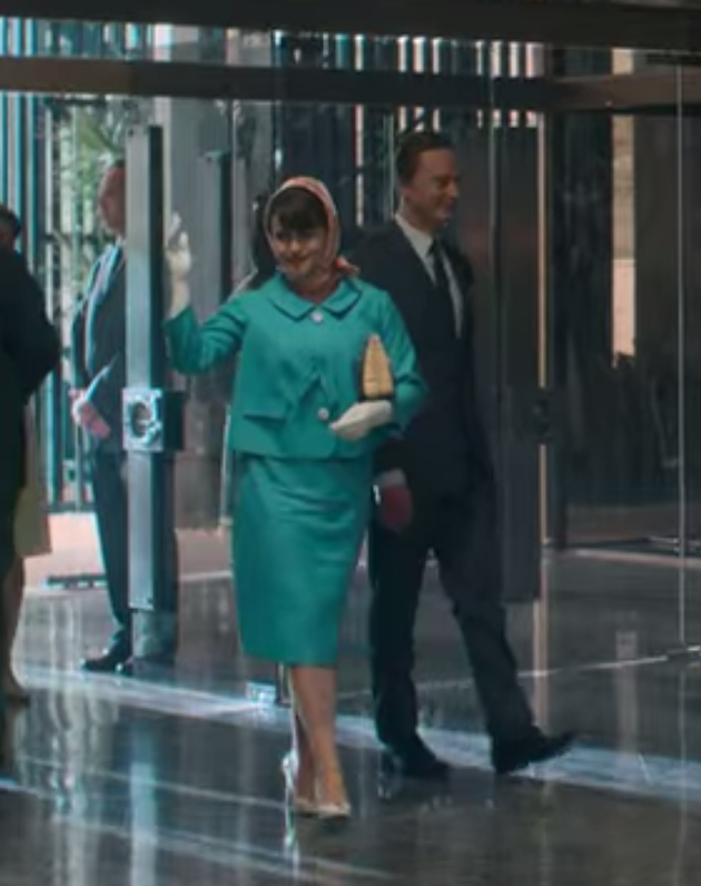 outfit margaret the crown 3