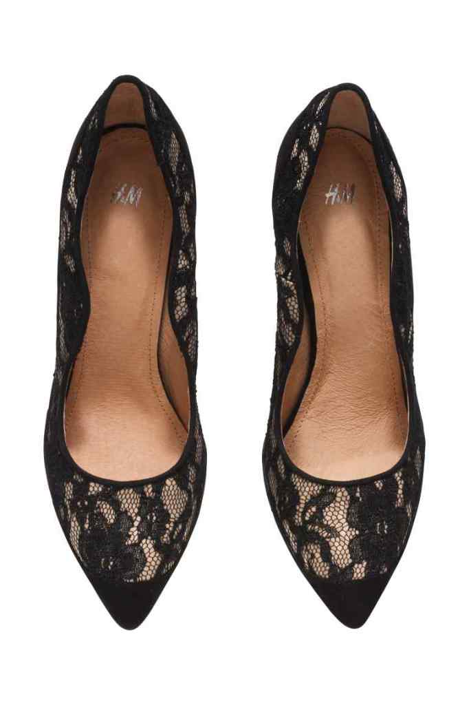 Decolleté in pizzo low cost H\u0026M, un modello sensuale e femminile